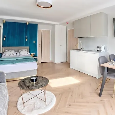 Baltic House أوستكا